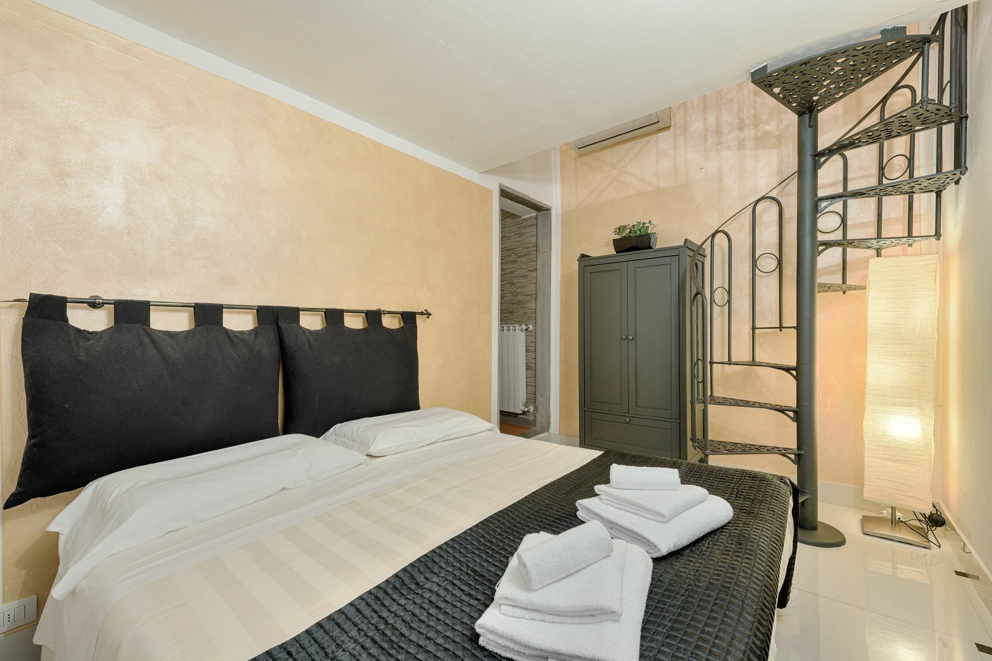 Santo Spirito Frescos By Mmega Apartment Florence Exterior photo